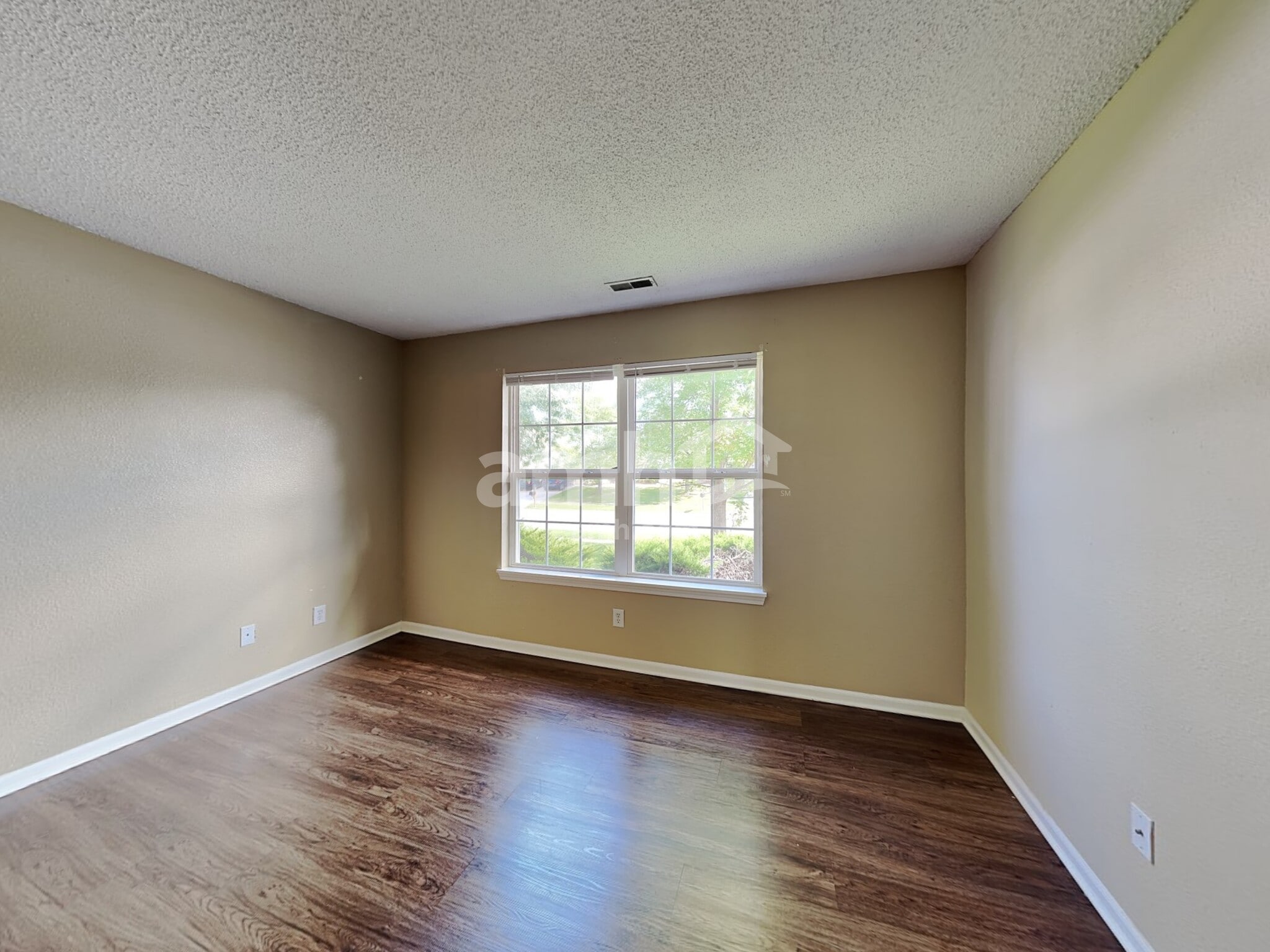 Building Photo - 1428 Blue Brook Way