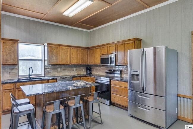 Building Photo - 2116 Bayou Darbonne Dr