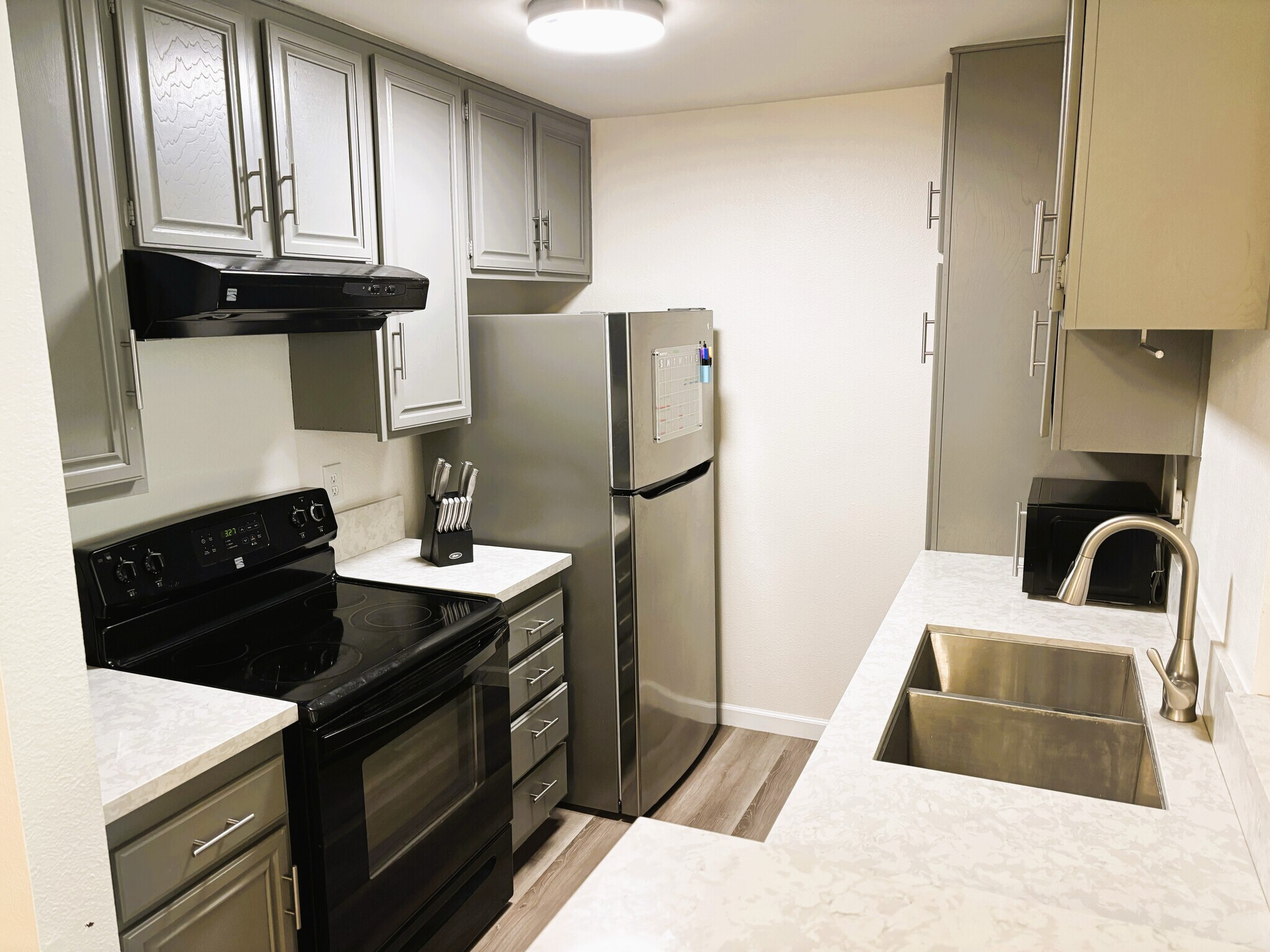 Building Photo - 4589 Via Marisol