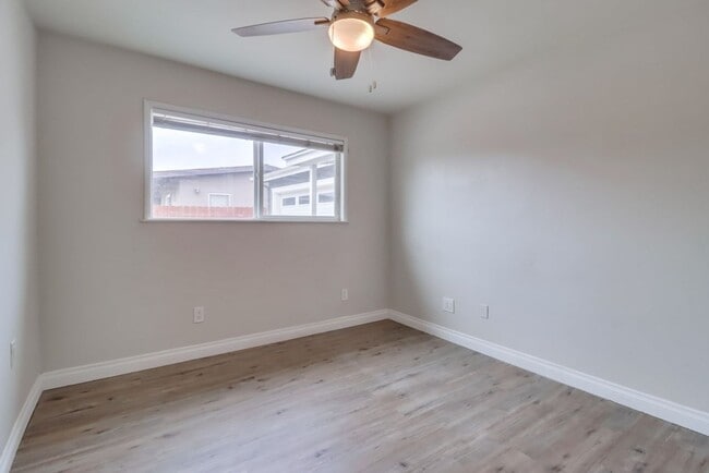 Building Photo - Imperial Beach, Gorgeous 4 bed 2 bath home...