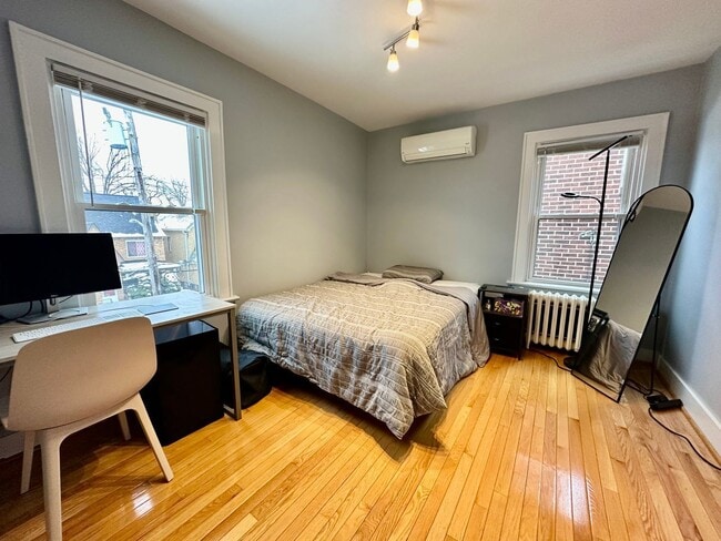 Building Photo - 6526 Rosemoor St