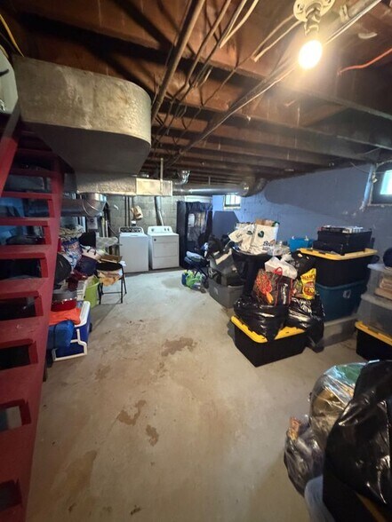 Building Photo - 93 Gilman St