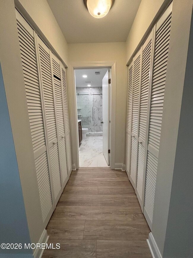 Building Photo - 2 Sheffield Pl