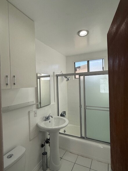 Bathroom - 2426 20th St