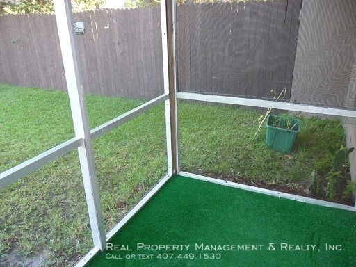 Building Photo - Nice 3 BR / 2 BA Home In Royal Manor Villas