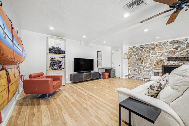 Building Photo - 2800 S Bala Dr