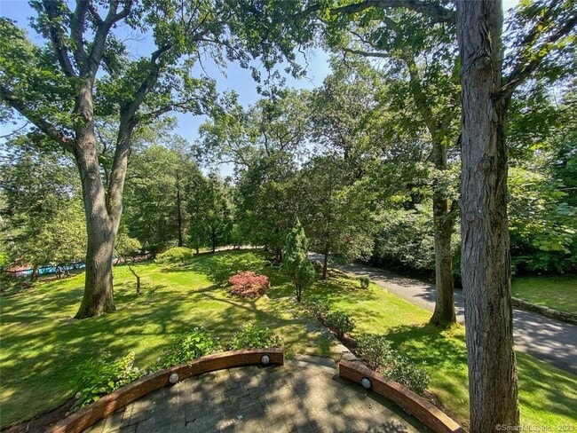 Building Photo - 57 Drum Hill Ln