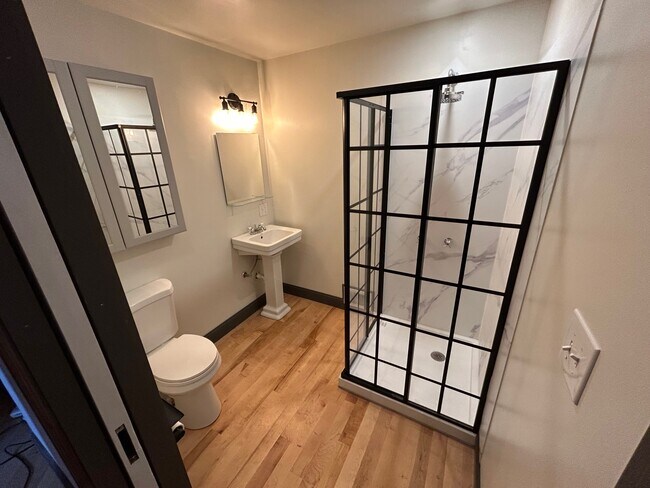 Building Photo - 2624 Pestalozzi St