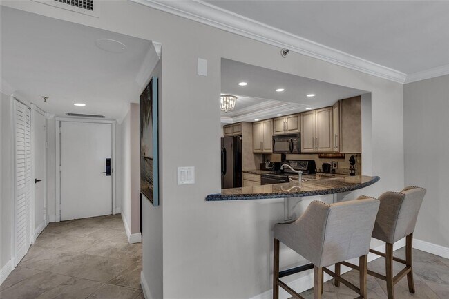 Building Photo - 2900 NE 14th Street Causeway