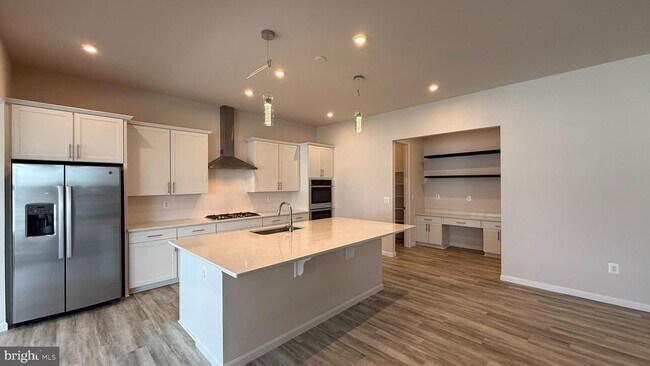 Building Photo - 7515 Oakham Dr