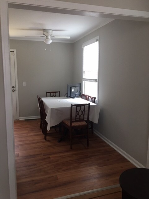 Building Photo - 3412 Keswick Dr