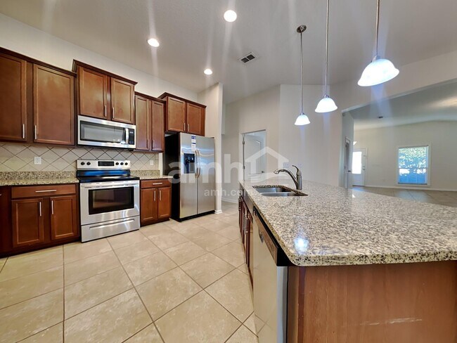 Building Photo - 603 Glendale Ln