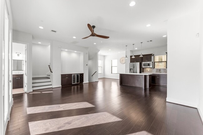 Building Photo - 2909 Gillespie St