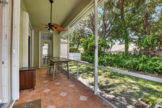 Building Photo - 5346 Vallejo Terrace