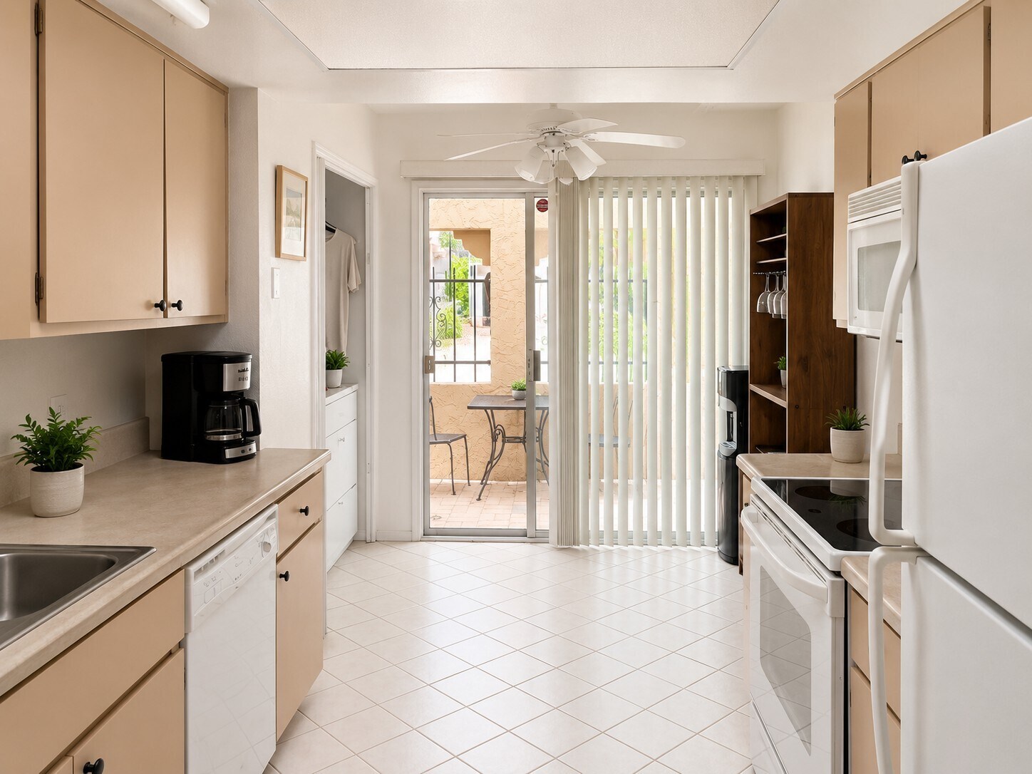 Building Photo - 6724 N Ocotillo Hermosa Cir