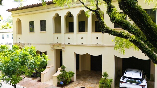 Building Photo - 622 Malaga Ave