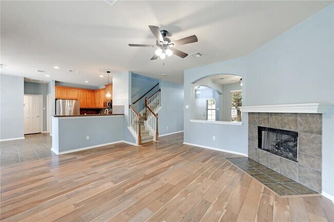 Building Photo - 932 Rusk Rd