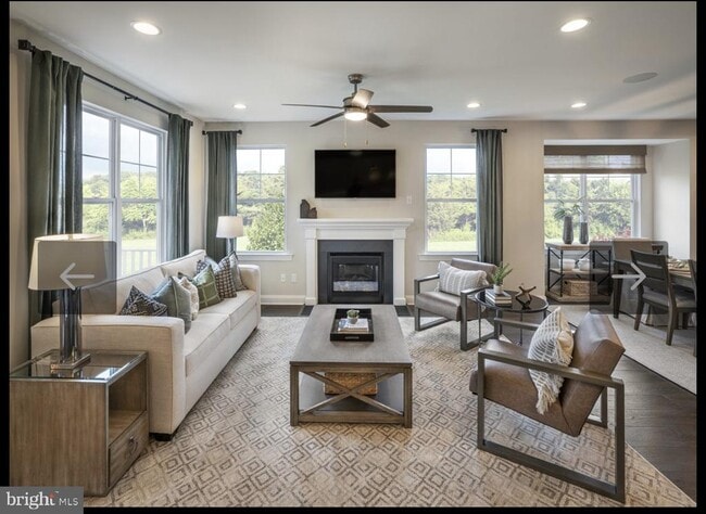 Building Photo - 277 Hillstone Cir