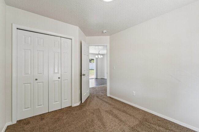 Building Photo - 123 Chapparosa Ct E
