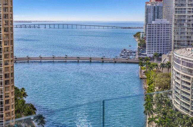 Building Photo - 300 Biscayne Blvd Way