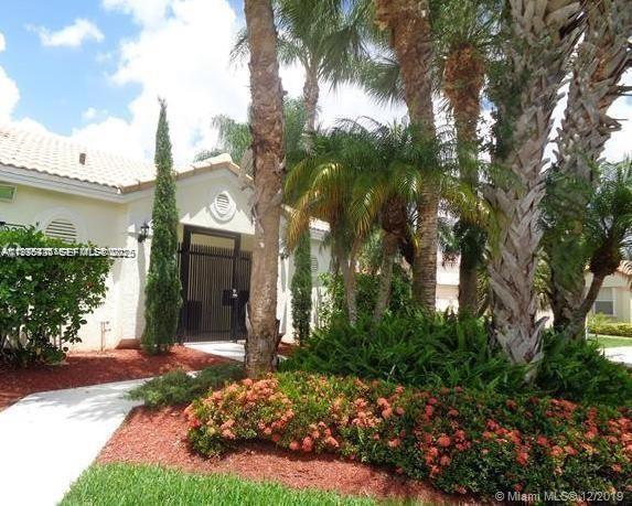 Building Photo - 3013 Woodlands Dr