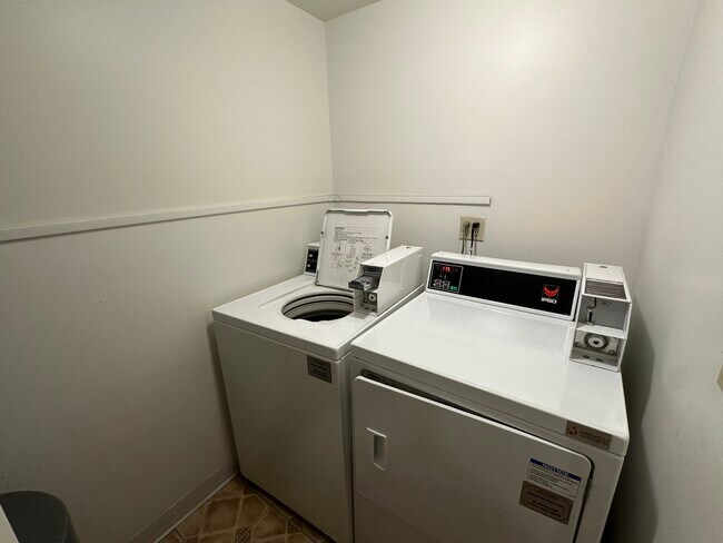 Building Photo - 2390 Bicentennial Ave