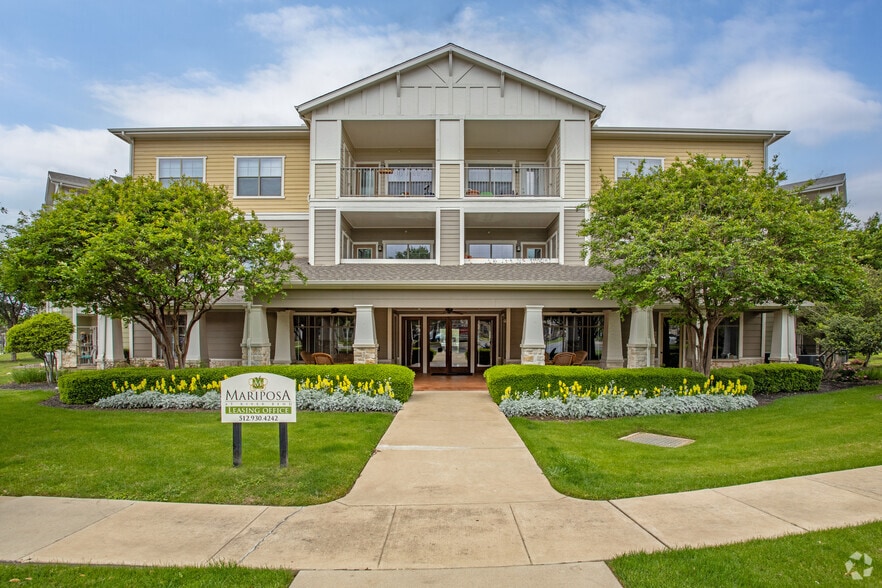 Mariposa Apartment Homes at River Bend 121 River Bend Dr