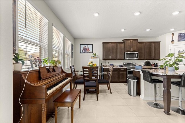 Building Photo - 8142 SW 59th Ave