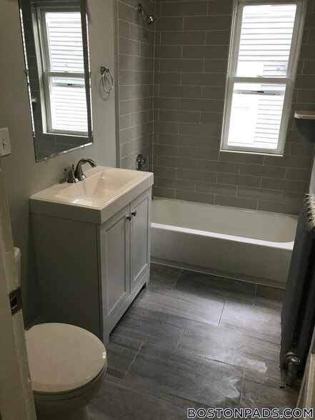 Building Photo - 109 Pleasant St