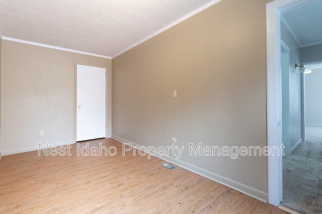 Building Photo - 1719 N 9th St