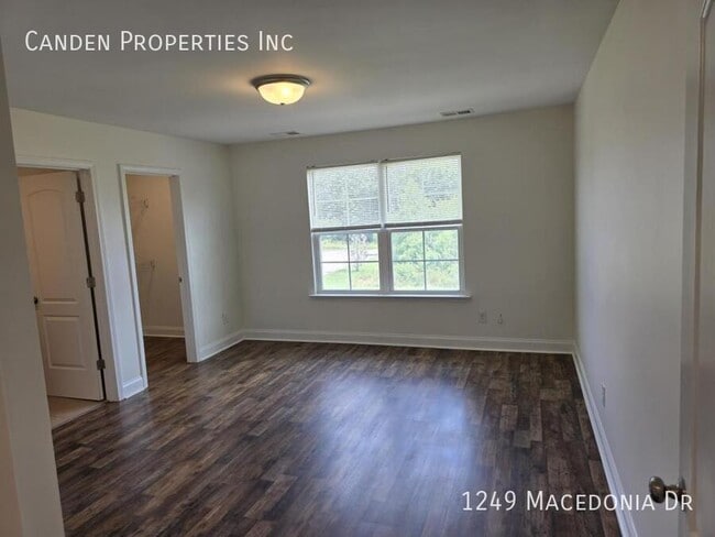 Building Photo - 1249 Macedonia Dr