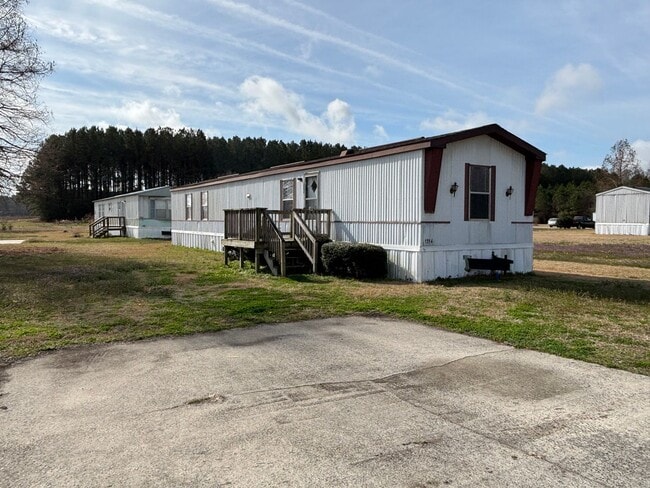 Building Photo - 2 Bed 2 Bath Mobile Home