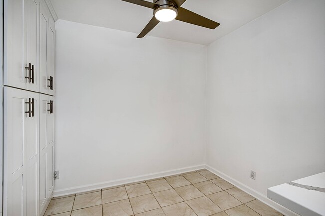 Eat-in Kitchen Area and cabinets - 5325 Lindley Ave