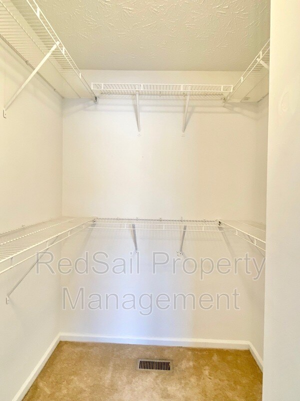 Building Photo - 308 Jacks Pl