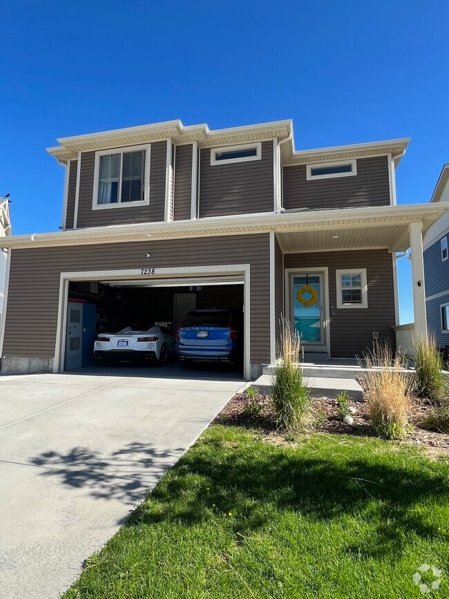 Building Photo - 7238 Fauna Glen Dr