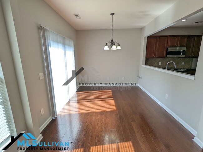 Building Photo - 8219 Saltwood Pl