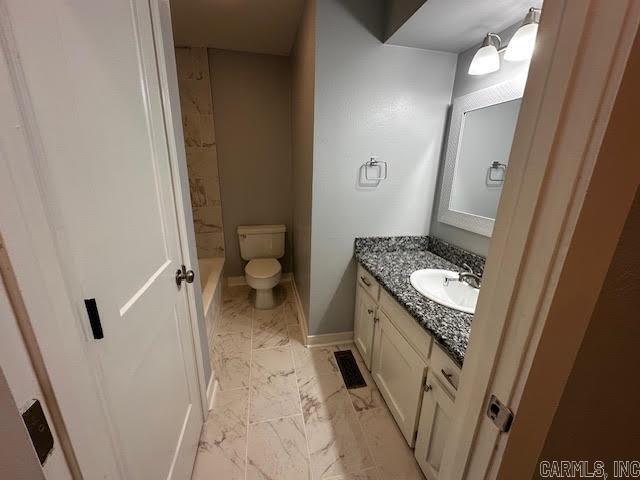 Building Photo - 1209 E Twin Lakes Dr