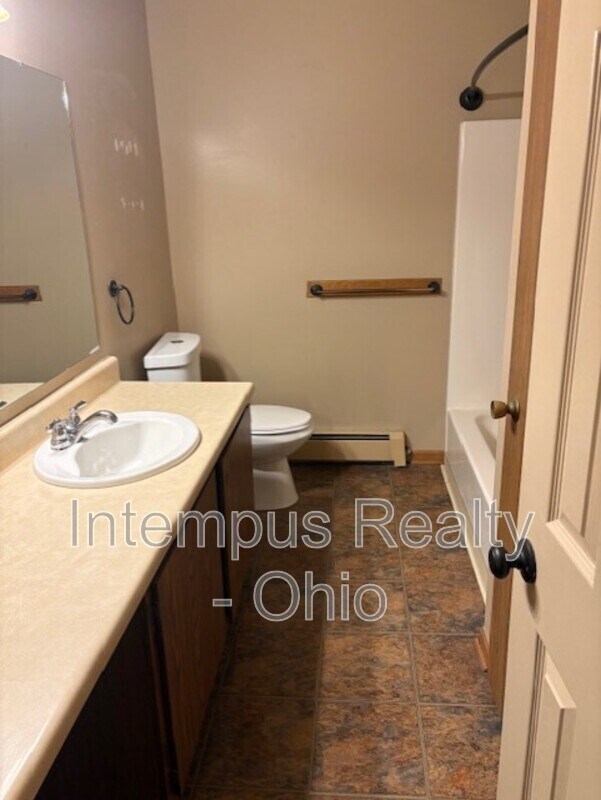 Building Photo - 3835 Indian Run Dr