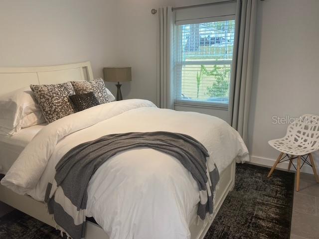 Building Photo - 1009 Sumner Blvd