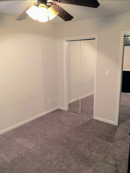 Building Photo - 497 Ripley 142e