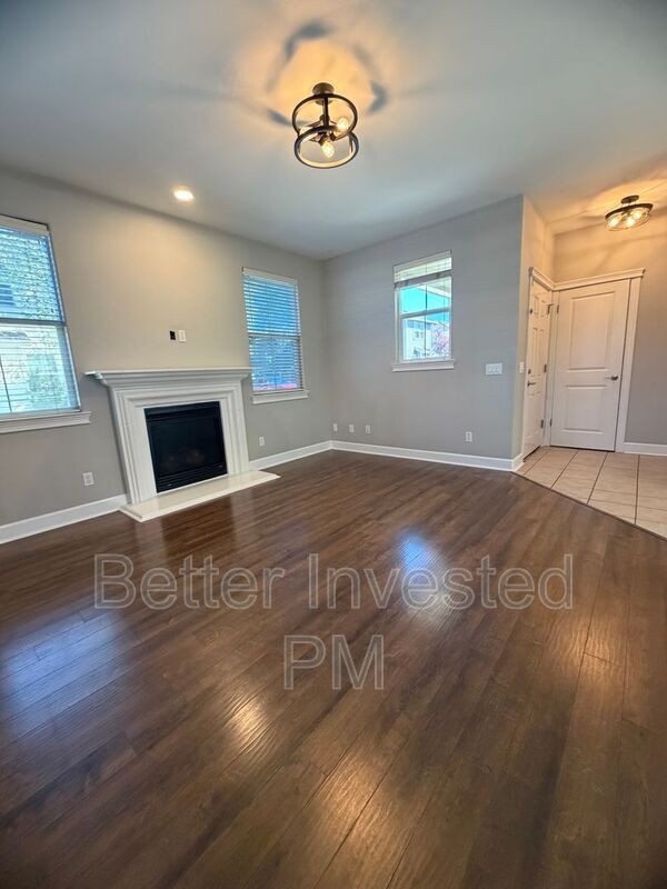 Building Photo - 2455 Prairie Ln