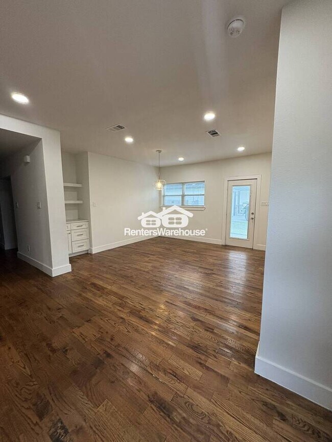 Building Photo - New 3 bed 2 bath Home in the Heart of Gree...