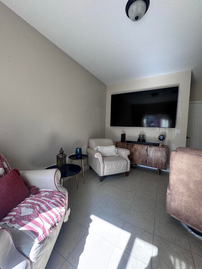 Building Photo - 169 Monterey Bay Dr