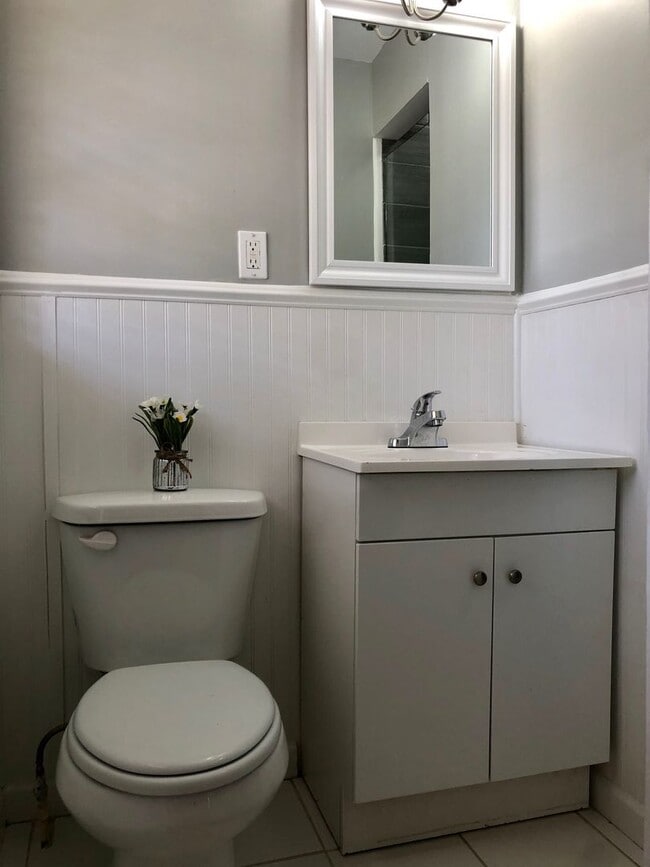 Building Photo - Renovated Farmhouse Inspired Brick Ranch