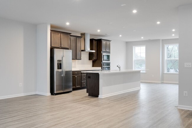 Building Photo - 3 Bedroom Luxury Condo in Glen Allen!!! ***Available Beginning of March***