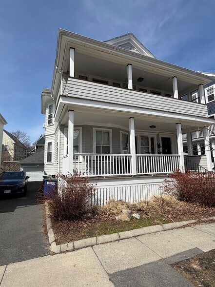 Building Photo - 30 Leonard St