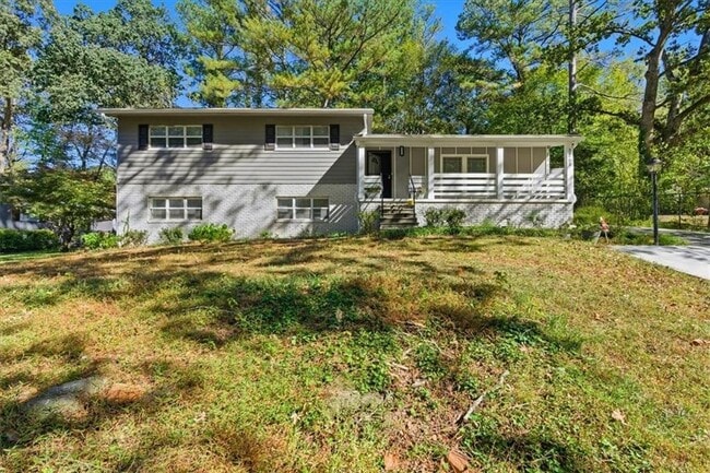 Building Photo - 3268 Briarwood Blvd