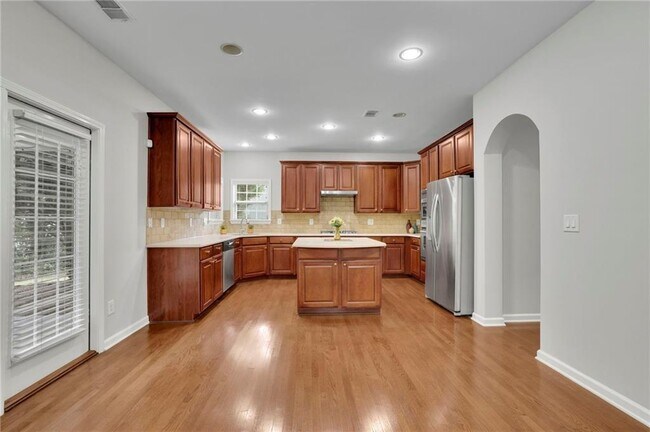 Building Photo - 2945 Links View Way