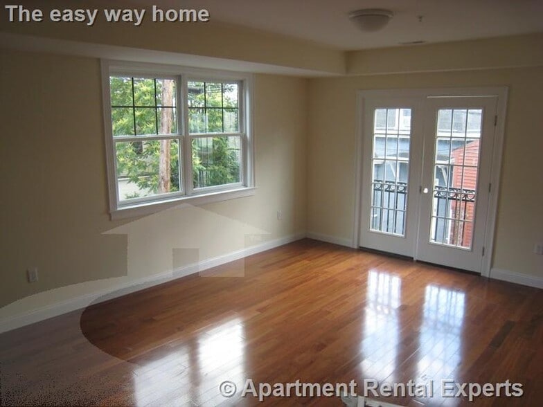Primary Photo - 43-45 Pitman St Unit #201