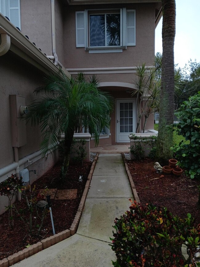 Building Photo - 4983 Pinemore Ln